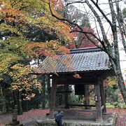 湖東三山最古の、紅葉の美しい寺