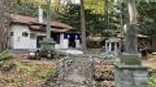 登山口にあるお堂