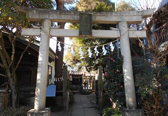 雪塚稲荷神社