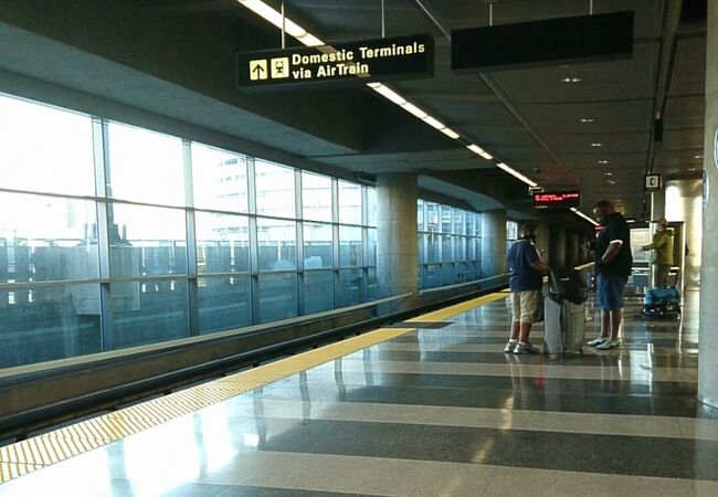 空港直結で便利でした