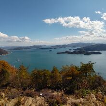 瀬戸内海の多島美を一望。