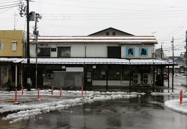 ここのラーメンはおいしい