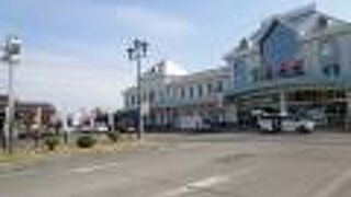 奥羽山脈を走る鉄道路線