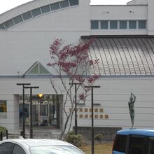 蓼科高原美術館・矢崎虎夫記念館