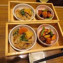 ヒレカツに付いている料理