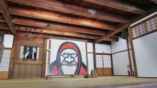 世界遺産、食事もおいしい龍のお寺