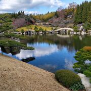 広島の山・里・海の三つの風景を凝縮した回遊式庭園