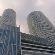 クリスマス前の時期の平日に訪問