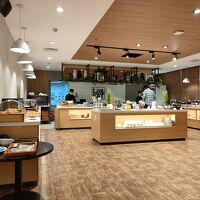 ビュッフェスタイルで日替わりでフォー等を作ってくれます