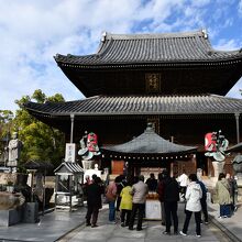 ご本尊は薬師如来です