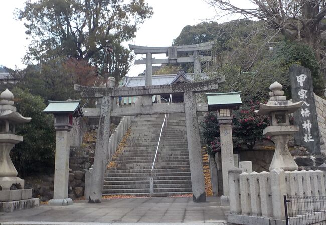 門司六ケ郷の総鎮守で平家、源氏にゆかりのある神社です。