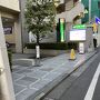 京王線調布駅東口から出てすぐの立地が良いホテル