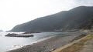 キャンプ利用と一体の海水浴場です。