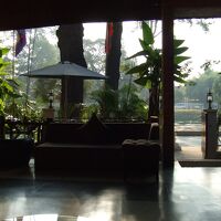 開放的なロビー。