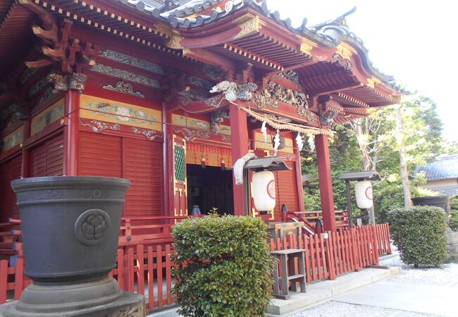 金鑚神社（本庄市）、駐車場は境内にあります。