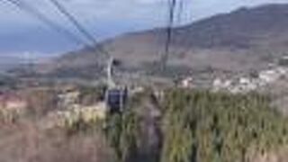 樹氷原を見渡せるロープウェイ