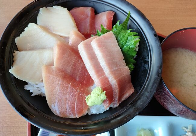 マグロ丼のご飯がいまいち