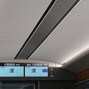 津駅では、結構降車する人がいました