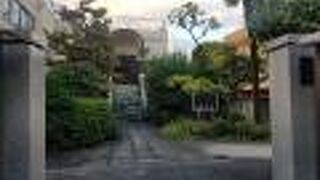 ギリシャ文字のΩのような