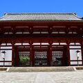 東大寺の伽藍の門