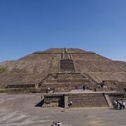 テオティワカンで一番大きなピラミッド