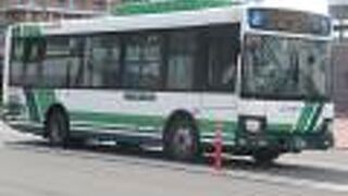 緑の車体が特徴です