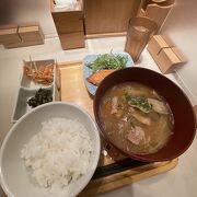 食べる所がなくて仕方なく