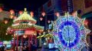 食べ歩きには格好の場所