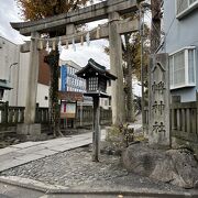 神聖な雰囲気の神社