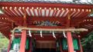 久能山東照宮本殿隣