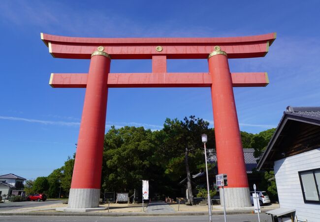 イザナギのミコトとイザナミのミコトを主祭神とする神社