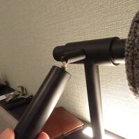 折れていたベッドサイドランプのスティ