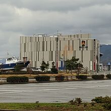 大きな建物