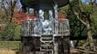 上野消防署の鉄塔の上部のみ保存