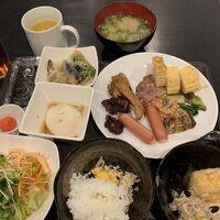 朝食ブュッフェは品数もたくさん。美味しかった