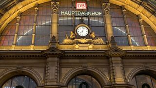 パリまでの直通電車の出発駅