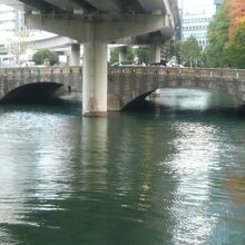 常磐橋の７０ｍ下流に常盤橋があります。関東大震災後、復興した