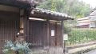 趣のある門がありました。