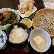 元祖「鳥もつ煮」発祥の店