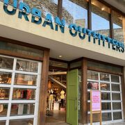 Urban Outfitters - ハワイバリｳｫｰﾙﾊﾝｸﾞ ﾀﾍﾟｽﾄﾘｰ ﾘｿﾞｰﾄ ﾎﾞﾍﾐｱﾝ キャンプ フラッグ コンパス タペストリー ボヘミアン 西海岸