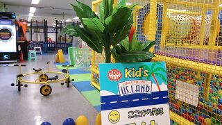 子供向け遊具や家族で楽しめるゲーム機など親子で楽しみやすいです