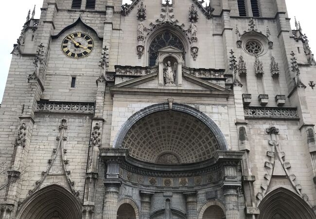 サン ニジエ教会