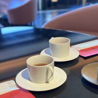 チェックインウェルカムティーとマカロン