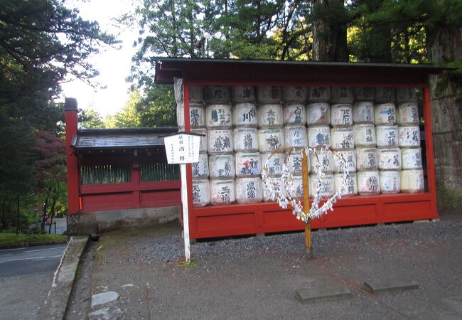 二荒山神社へ続く道