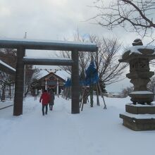 雪の境内