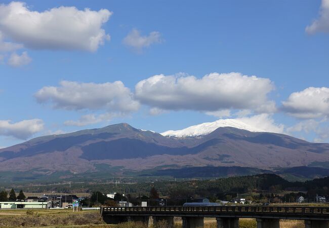 椅子は見当たらず