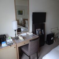 カセット式コーヒーと冷蔵に無料のペットボトルの水