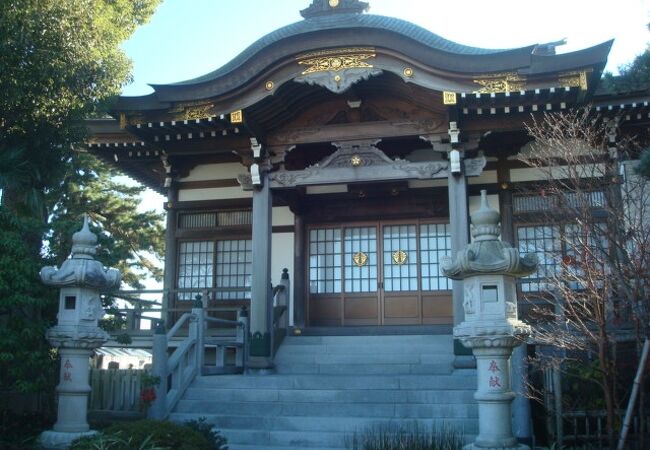 藤沢本町駅からすぐの真源寺