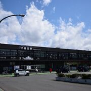 新潟から秋田を結ぶ鉄道路線
