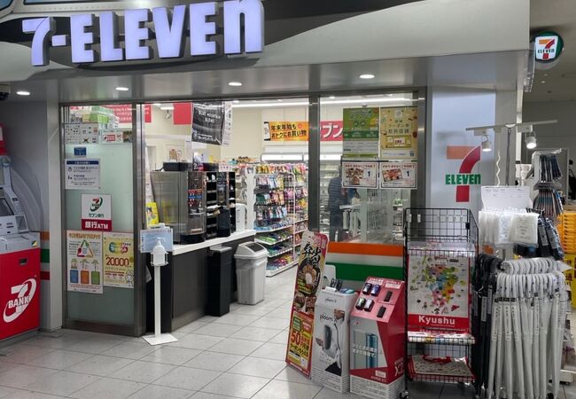 セブンイレブン (福岡空港店)